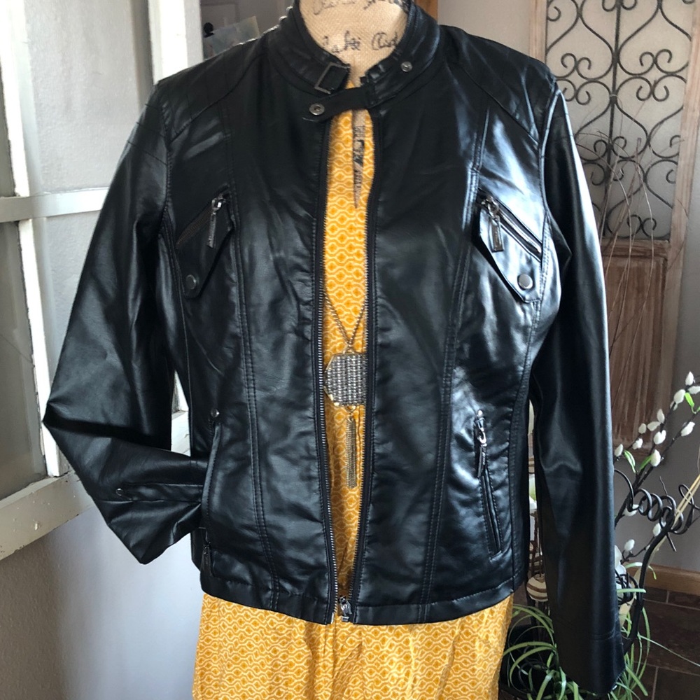 Super stylish Moto jacket!